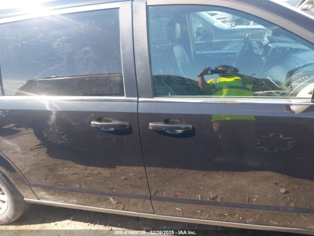 2C4RDGCG6JR326664 Dodge Grand Caravan Sxt