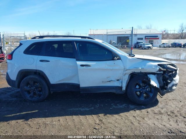 1C4PJMAS8HW633678 Jeep Cherokee Altitude 4x4