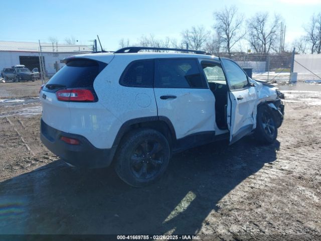 1C4PJMAS8HW633678 Jeep Cherokee Altitude 4x4