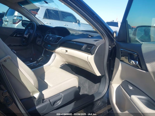 1HGCR2F32HA084166 Honda ACCORD LX