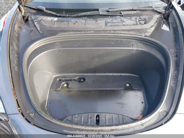 5YJ3E1EA9JF042028 Tesla Model 3 Long Range/mid Range