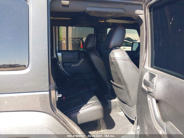 1C4BJWDG1GL287860 Jeep Wrangler Unlimited Sport