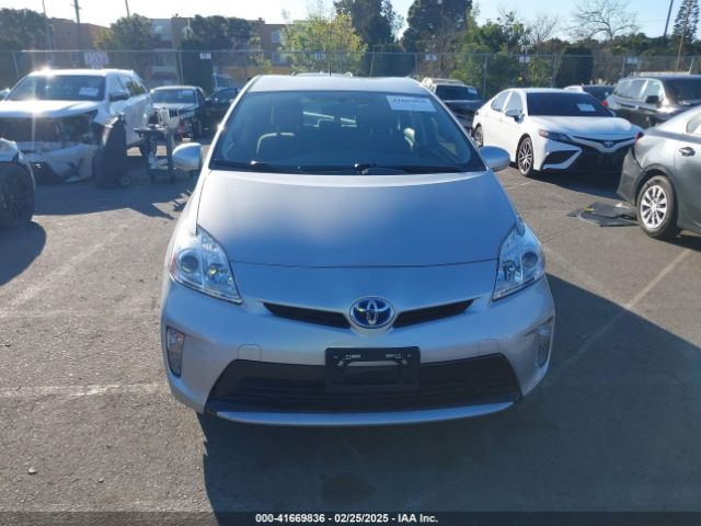 JTDKN3DU0F0429544 Toyota Prius Two
