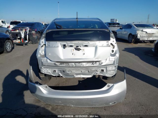 JTDKN3DU0F0429544 Toyota Prius Two