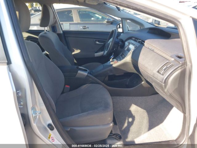 JTDKN3DU0F0429544 Toyota Prius Two