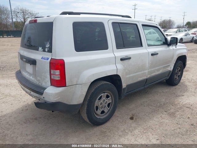 1C4NJPBBXHD208692 Jeep Patriot Sport Fwd