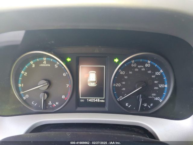 2T3ZFREV9JW476839 Toyota RAV4 LE
