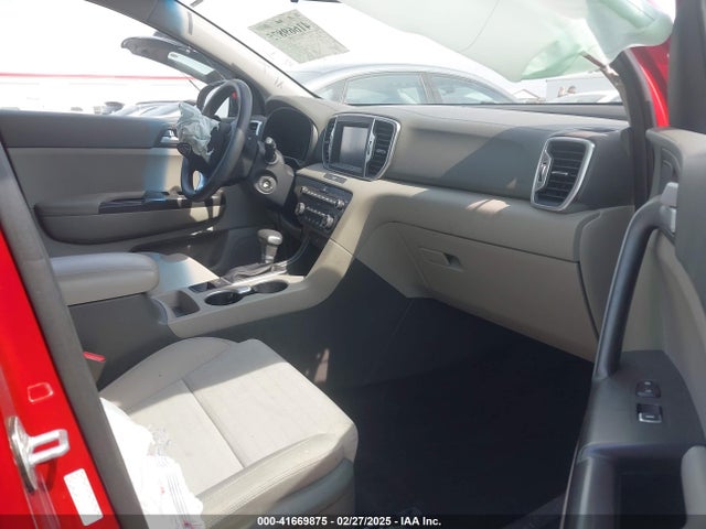 KNDPM3AC7J7419775 KIA Sportage Lx