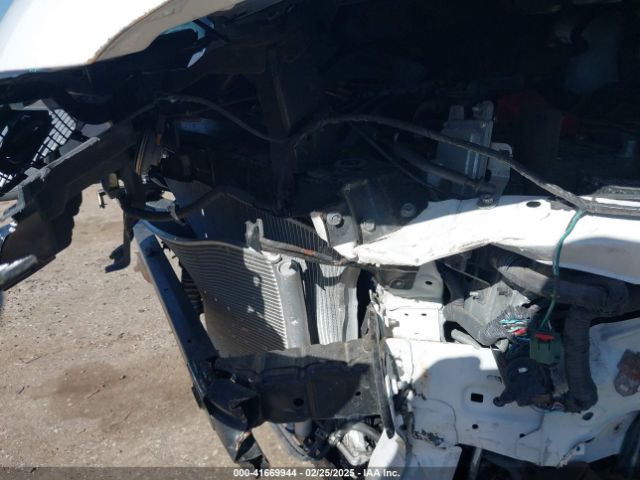 3N6CM0KNXHK721745 Nissan Nv200 S