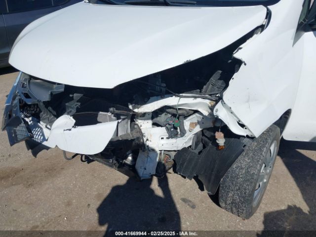 3N6CM0KNXHK721745 Nissan Nv200 S