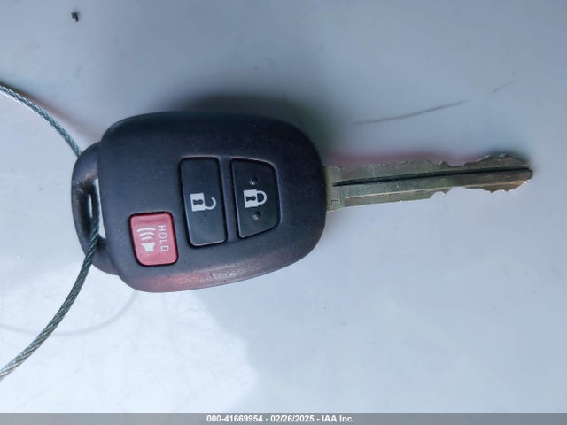 3TMAZ5CN8KM105142 Toyota Tacoma Sr5 V6