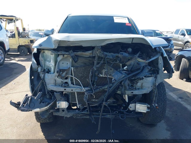 3TMAZ5CN8KM105142 Toyota Tacoma Sr5 V6