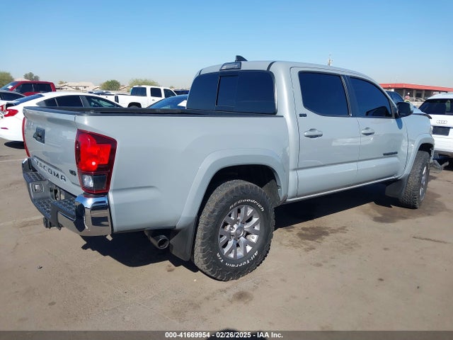 3TMAZ5CN8KM105142 Toyota Tacoma Sr5 V6