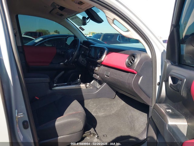 3TMAZ5CN8KM105142 Toyota Tacoma Sr5 V6