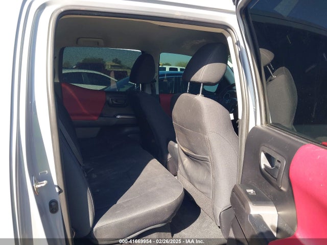 3TMAZ5CN8KM105142 Toyota Tacoma Sr5 V6