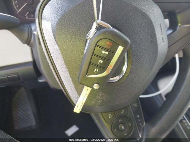 5YFEPMAE2MP174599 Toyota COROLLA LE