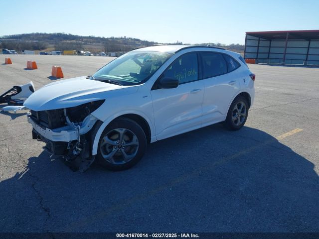 2023 FORD ESCAPE 1FMCU0MZ5PUB41896 Photo 1