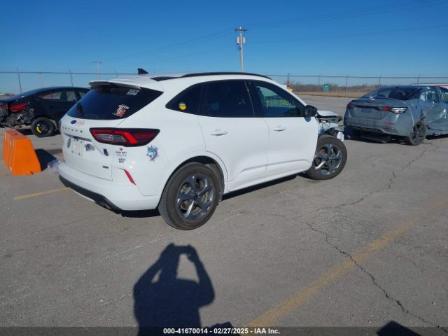 2023 FORD ESCAPE 1FMCU0MZ5PUB41896 Photo 3