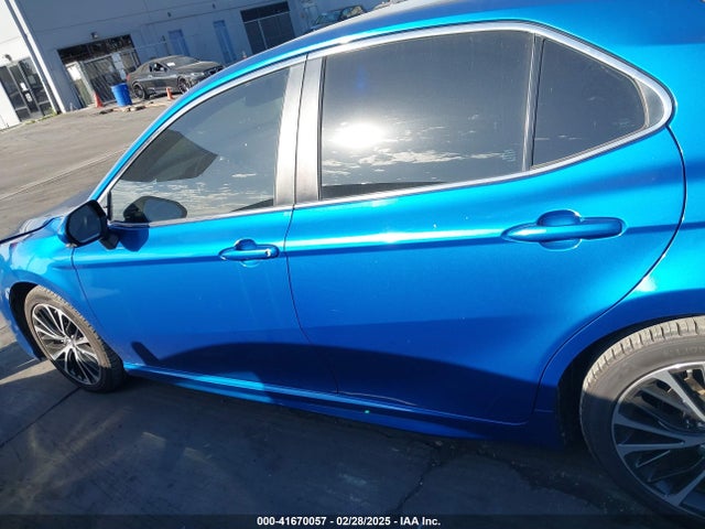 4T1B11HKXJU106558 Toyota CAMRY SE
