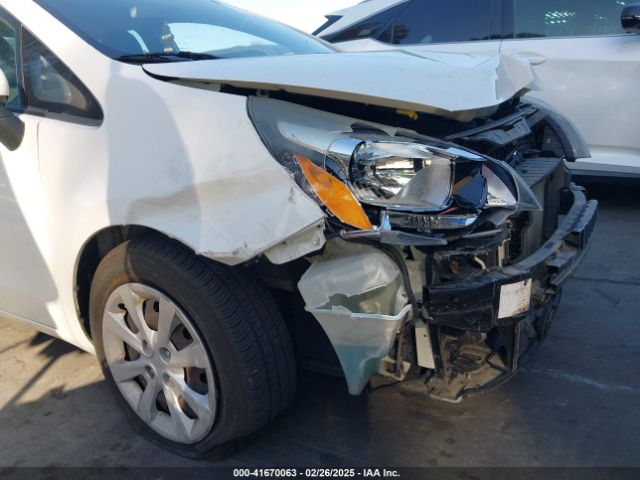 KNADM4A39F6522005 KIA RIO LX