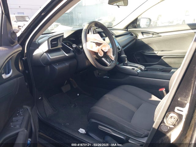 Honda CIVIC EX 2018 2HGFC2F76JH596215 Image 18