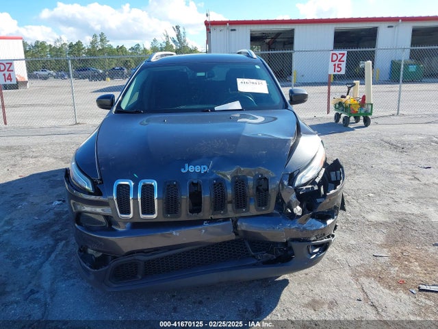1C4PJLCSXGW363598 Jeep Cherokee Latitude