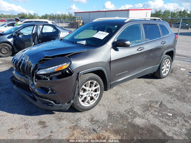1C4PJLCSXGW363598 Jeep Cherokee Latitude