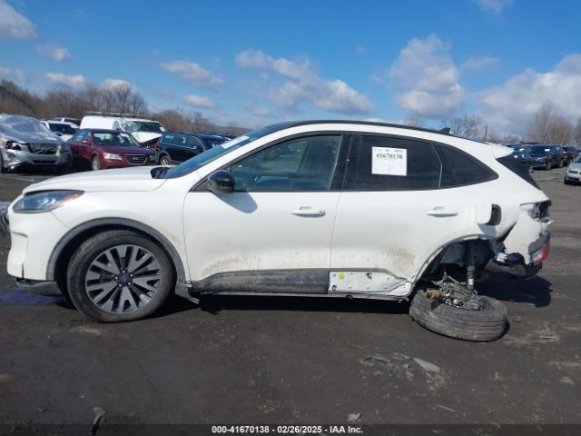 1FMCU9BZ0LUC50557 Ford Escape Se Sport Hybrid