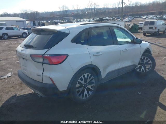 1FMCU9BZ0LUC50557 Ford Escape Se Sport Hybrid