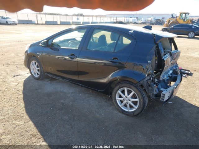 JTDKDTB33G1129828 Toyota Prius C Four