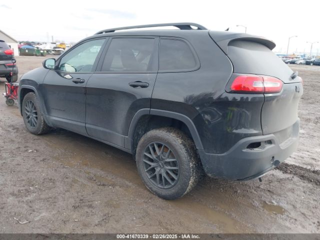 1C4PJLAS7HW610189 Jeep Cherokee Altitude Fwd