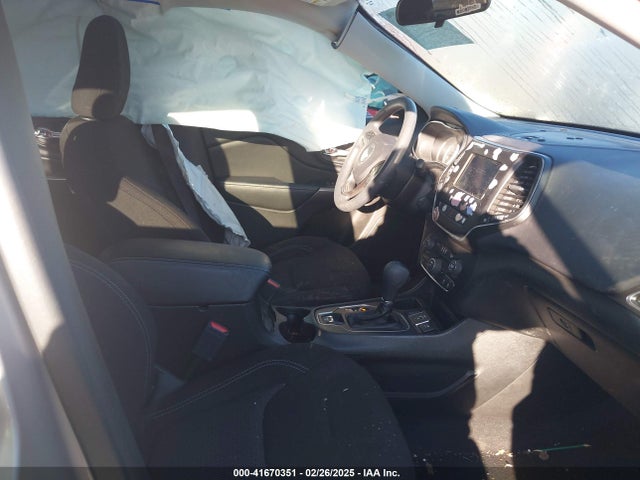 1C4PJLCX6KD285305 Jeep Cherokee Latitude Fwd