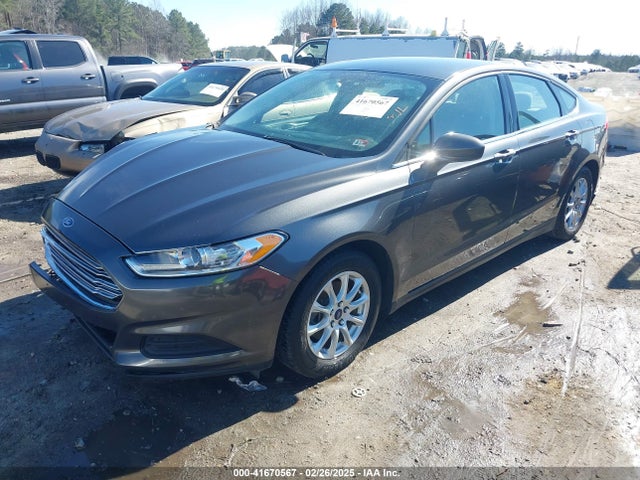 Ford FUSION S 2016 3FA6P0G73GR250924 Image 2