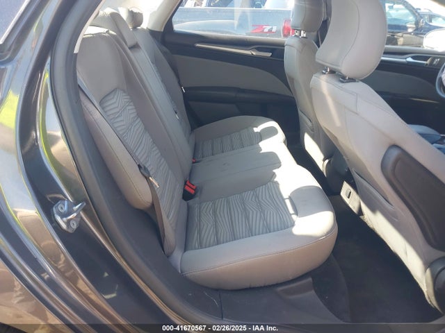 Ford FUSION S 2016 3FA6P0G73GR250924 Image 8