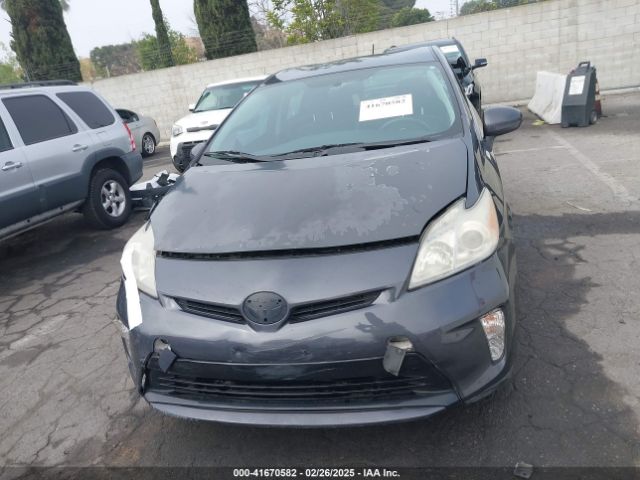 JTDKN3DU2E1760389 Toyota Prius Two