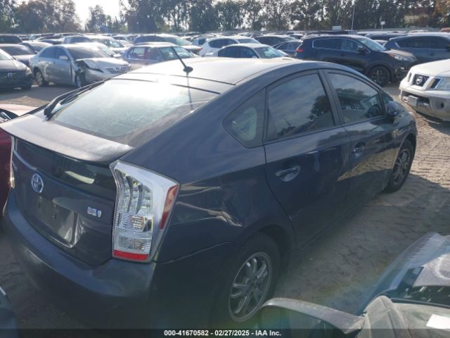 JTDKN3DU2E1760389 Toyota Prius Two