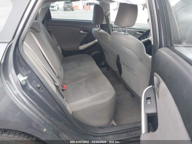 JTDKN3DU2E1760389 Toyota Prius Two