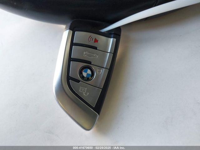 WBA53BH05NCJ53070 BMW 530I