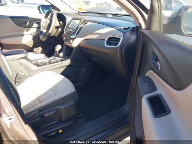2GNAXREV4J6115497 Chevrolet EQUINOX LS