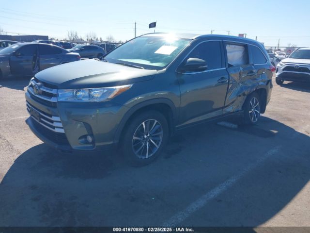 5TDJZRFH3JS834516 Toyota Highlander Xle