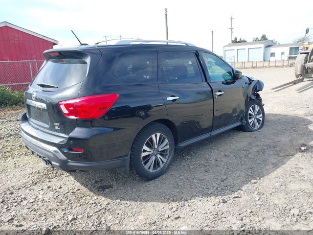 5N1DR2MM1HC633158 Nissan Pathfinder Sl