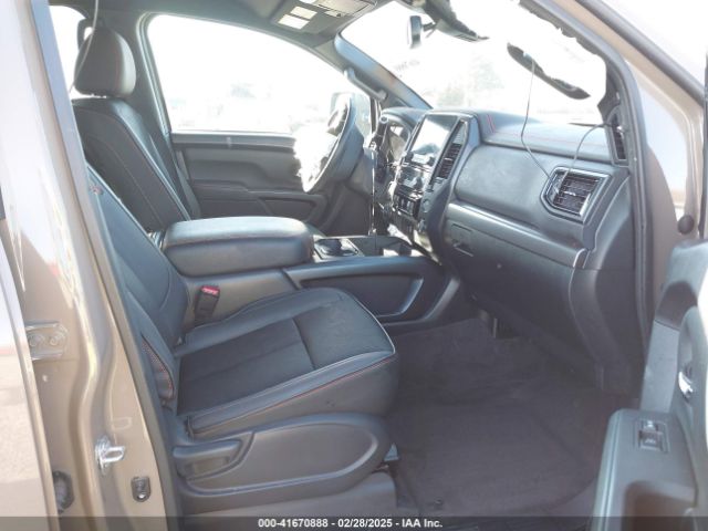 1N6AA1ED4NN101018 Nissan Titan Pro-4x 4x4