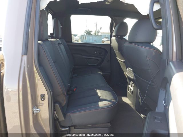 1N6AA1ED4NN101018 Nissan Titan Pro-4x 4x4