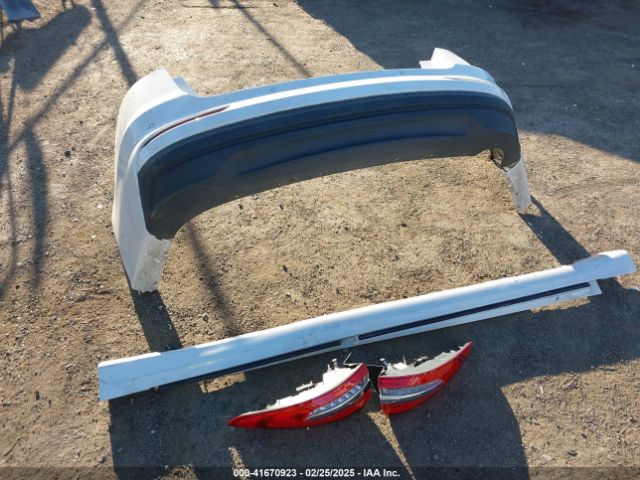 3FA6P0RU4KR104799 Ford Fusion Hybrid Titanium