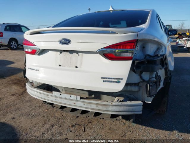3FA6P0RU4KR104799 Ford Fusion Hybrid Titanium
