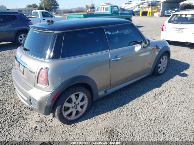 2009 MINI COOPER WMWMF33549TU70873 Photo 3