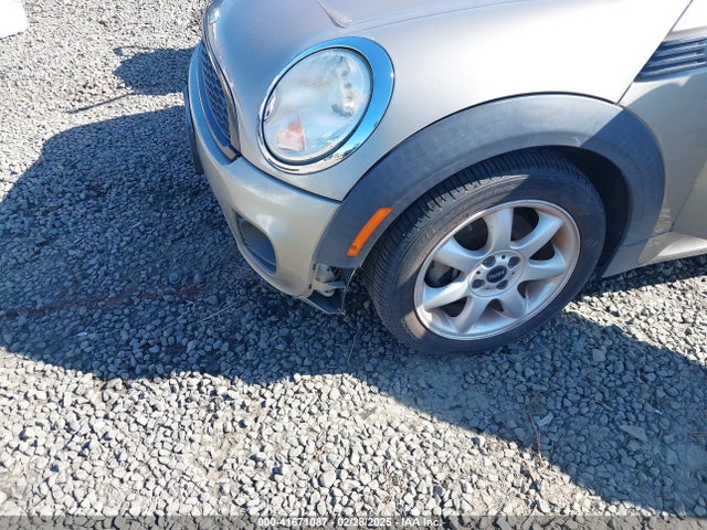 2009 MINI COOPER WMWMF33549TU70873 Photo 5