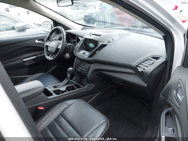 Ford ESCAPE SE 2017 1FMCU9G91HUA95162 Image 5