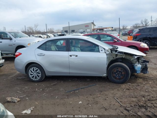 5YFBURHE1HP569104 Toyota COROLLA LE