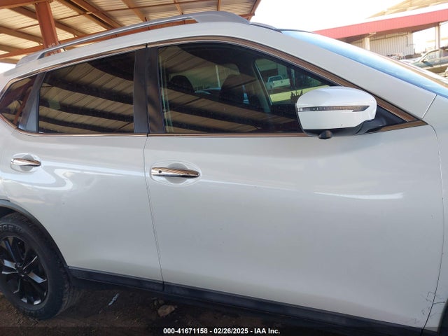 5N1AT2MM5GC883358 Nissan ROGUE SV